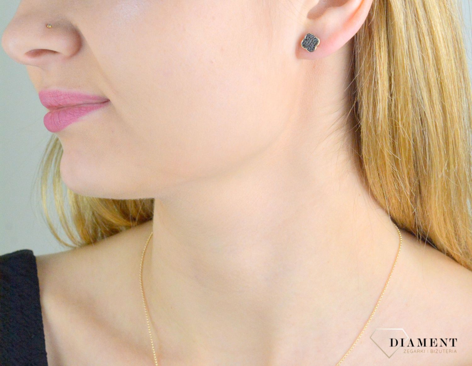 Kolczyki złote damskie 585 wkrętki koniczynki z czarnymi diamentami 0,16 ct E86410Y S BD.jpg